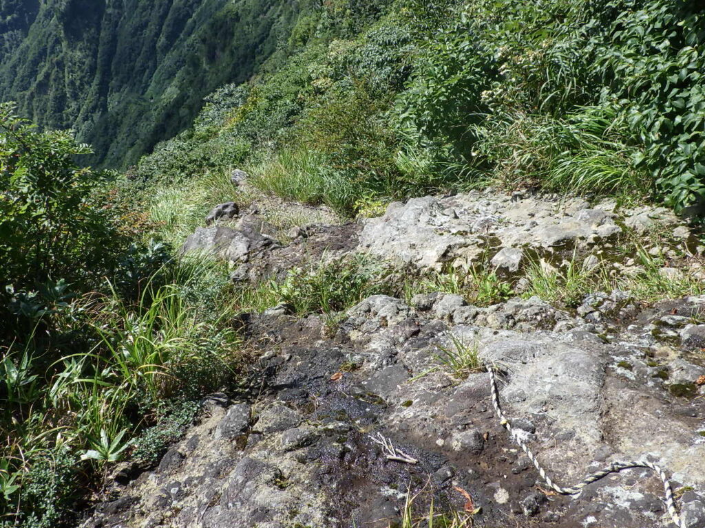 浅草岳の岩場