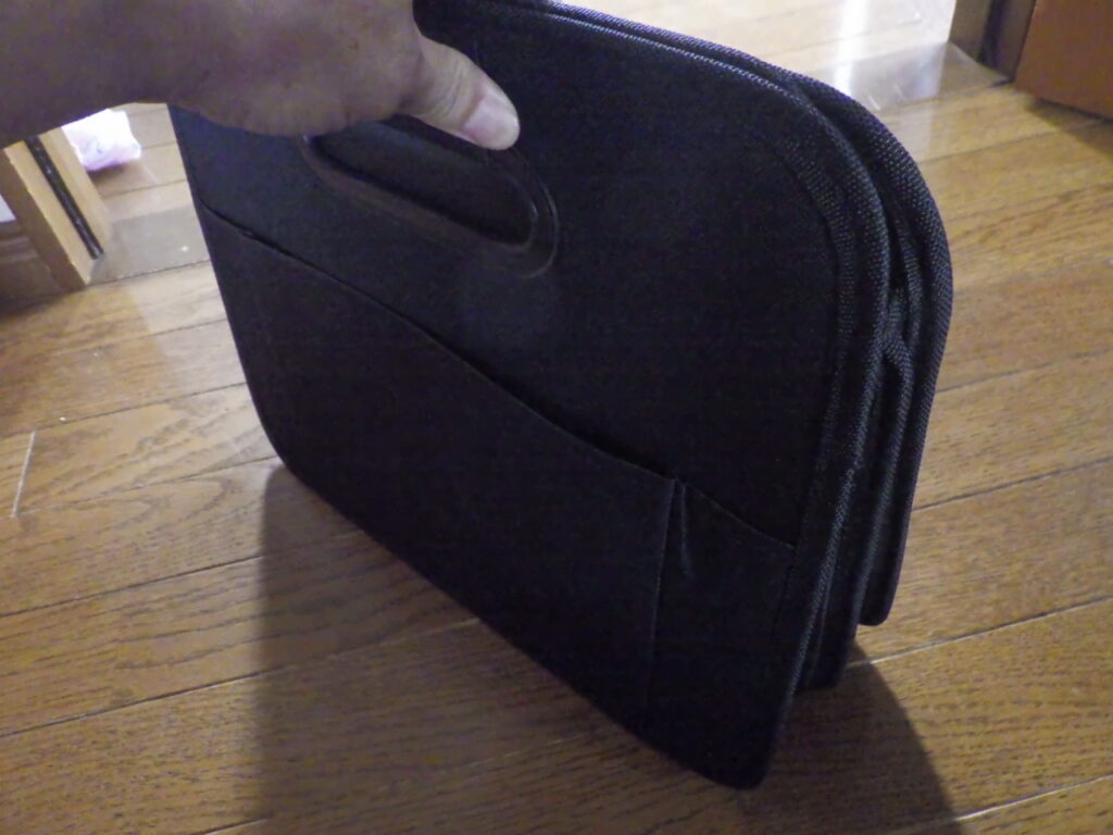 折り畳み式収納ボックス