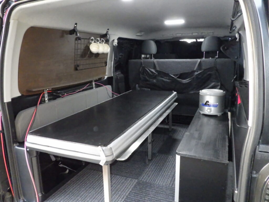 ハイエース車中泊仕様