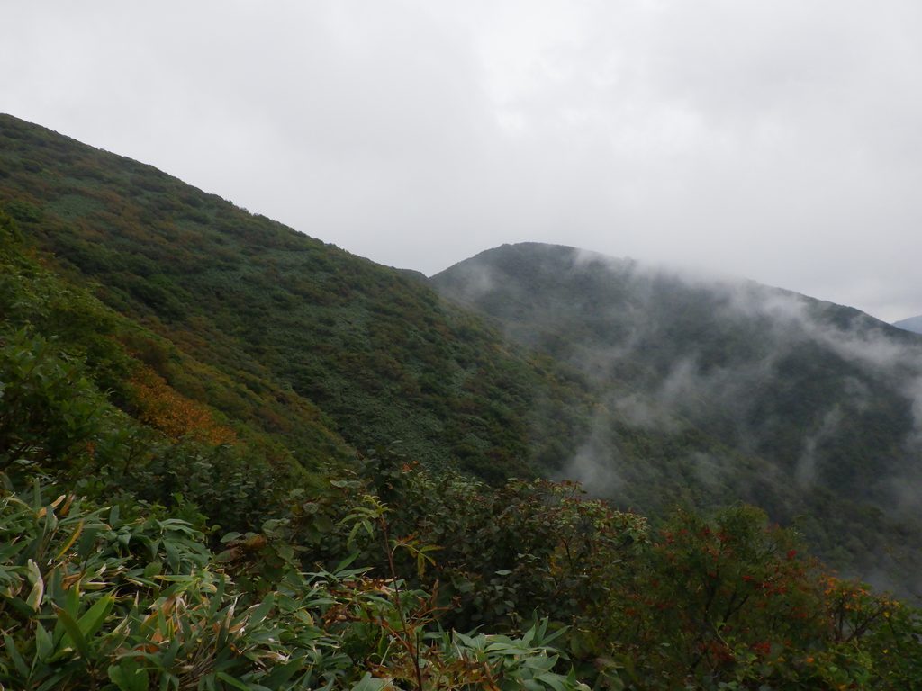 神室山