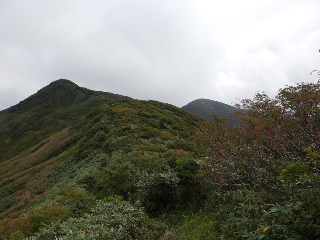 神室山本峰