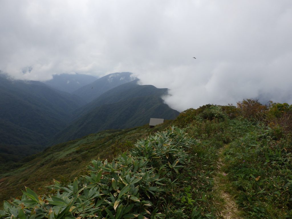 神室山避難小屋